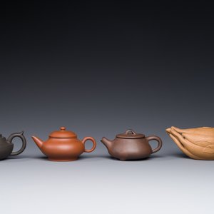 Four Chinese Yixing stoneware teapots, Fan Dasheng 范大生 seal mark, 19/20th C. — photo 2