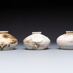 Four cream-glazed dishes and three jarlets from the Jepara shipwreck, Dehua or Anxi kilns, Song — photo 9