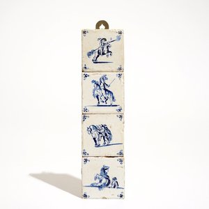 Four Dutch Delft blue and white small format horserider tiles, 17th C. — 照片 1