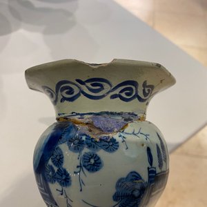 Four Dutch Delft blue and white vases, 17/18th C. — photo 7