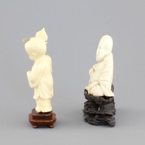 Four fine Chinese carved ivory figures, 19th and early 20th C. — 照片 9