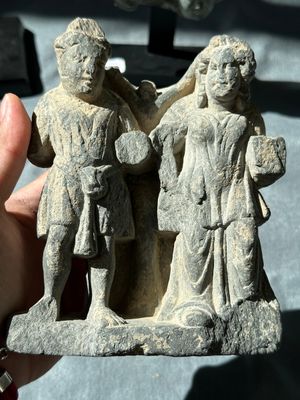 Four Gandhara grey schist fragments with Buddha and Bodhisattva, 1st/3rd C. — 照片 16