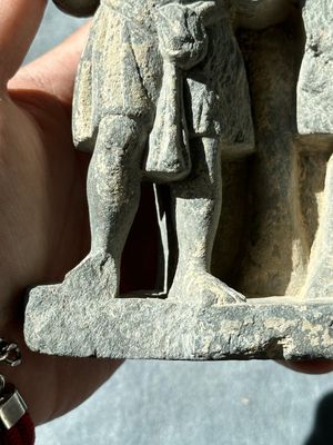 Four Gandhara grey schist fragments with Buddha and Bodhisattva, 1st/3rd C. — 照片 19