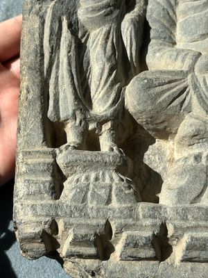 Four Gandhara grey schist fragments with Buddha and Bodhisattva, 1st/3rd C. — 照片 6