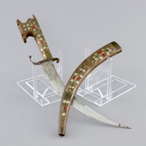 Four Indonesian Keris with ivory and silver, 19th C. — photo 5