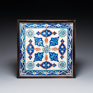 Four Iznik-style tiles with stylized floral design, Kutahya, Turkey, 19th C. — 照片 1