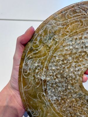 Four large Chinese archaistic jade 'bi' discs, 20th C. — photo 13