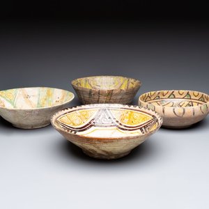 Four Nishapur pottery bowls, Iran, 10/11th C. — 照片 1