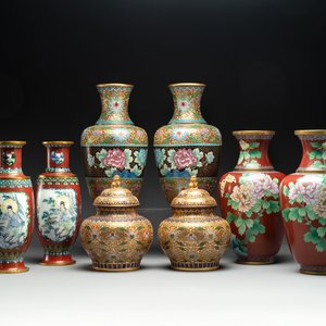 Four pairs of Chinese cloisonné vases, 20th C. — photo 1