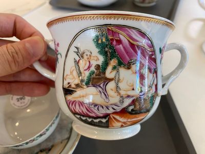 Four pieces of Chinese export porcelain with mythological and romantic subjects, Qianlong — 照片 2