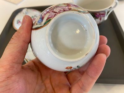 Four pieces of Chinese export porcelain with mythological and romantic subjects, Qianlong — 照片 9