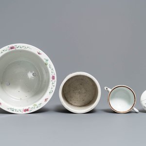 Four pieces of Chinese famille rose and grisaille porcelain, 19/20th C. — photo 6