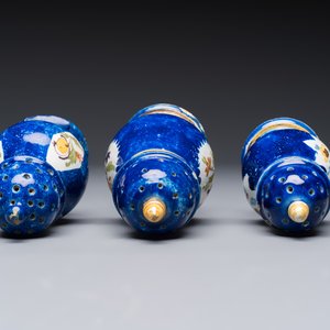 Four polychrome Brussels faience casters, 18/19th C. — photo 11