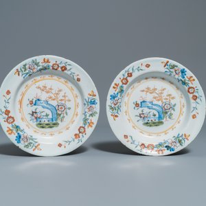 Four polychrome Brussels faience plates with chinoiserie design, 18th C. — photo 2