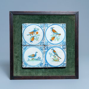 Four polychrome Dutch Delft tiles with birds within a medallion, Haarlem, 17th C. — 照片 1