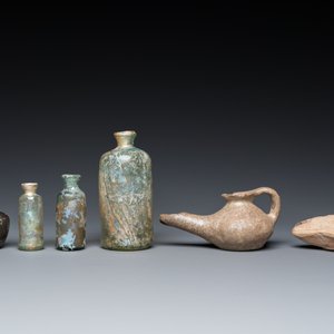 Four Roman glass bottles, two pottery oil lamps and a bowl — photo 3