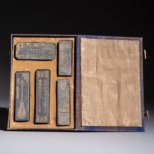 Four sets of Chinese ink cakes in their original boxes, Hu Kaiwen 胡開文 marks, 20th C. — photo 4