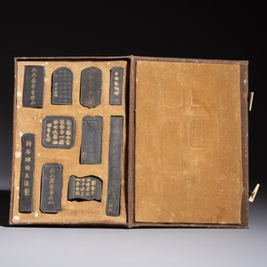 Four sets of Chinese ink cakes in their original boxes, Hu Kaiwen 胡開文 marks, 20th C. — photo 8
