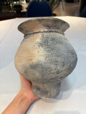 Four Thai pottery vases, Ban-Chiang, 7/4th C. B.C. — photo 10