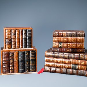 Four trompe-l'oeil storage boxes made from old book covers, France, 20th C. — photo 1