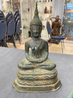 Four various Burmese bronze Buddhas, 15/17th C. — photo 6