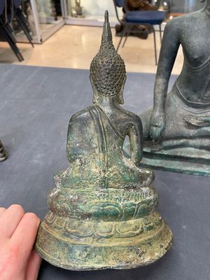 Four various Burmese bronze Buddhas, 15/17th C. — photo 7