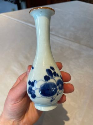 Four various Chinese blue and white vases, Transitional period — photo 14