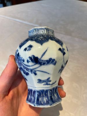 Four various Chinese blue and white vases, Transitional period — photo 2