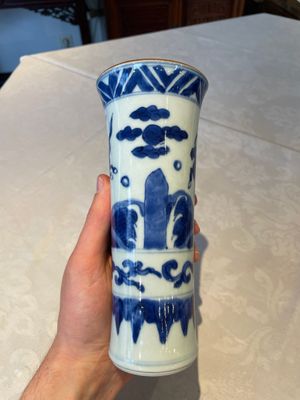 Four various Chinese blue and white vases, Transitional period — photo 25