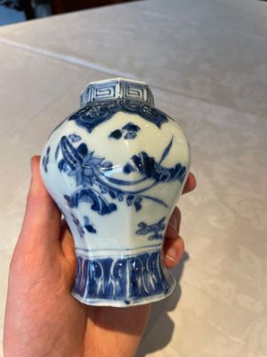 Four various Chinese blue and white vases, Transitional period — photo 3