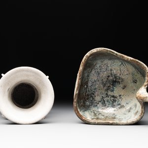 Four various Chinese monochrome wares, Qing and later — 照片 12