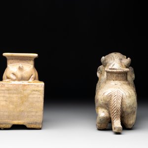 Four various Chinese monochrome wares, Qing and later — 照片 5
