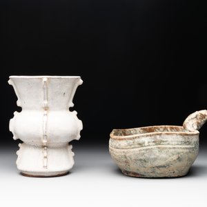 Four various Chinese monochrome wares, Qing and later — 照片 9