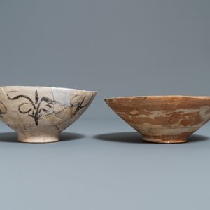Four various Islamic pottery bowls, Safavid and Raqqa, 14th C. and later — photo 4