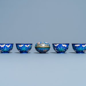 Four Vietnamese Phap Lam Hue enamel bowls and a box and cover, Minh Mang mark, 1820-1841 — 照片 4