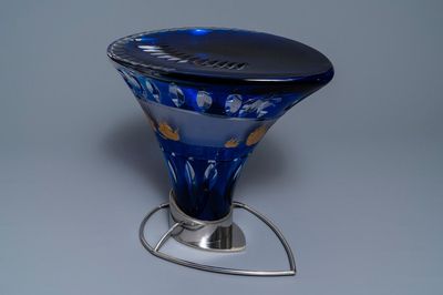 Frans van Praet (België, 1937) voor Val Saint Lambert: een kristallen kruk voor de expo Sevilla 1992