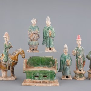 A collection of Chinese pottery funerary figures incl. horseriders, Ming Dynasty — photo 1