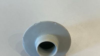 Garniture de cinq vases en porcelaine de Chine en bleu et blanc, marque de Kangxi, 19ème — photo 11