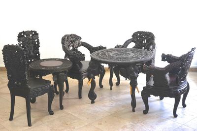 Garniture de meubles chinoise en bois sculpté
