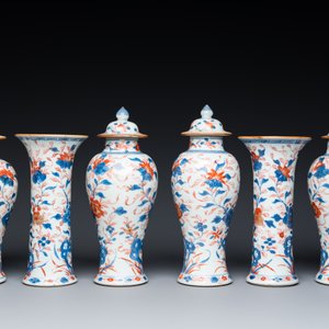 Garniture de six vases en porcelaine de Chine de style Imari à décor floral, Kangxi — photo 3