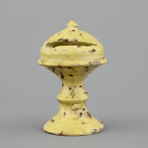 Gele spaarpot met slipware, Nederlands of Vlaams, 17e eeuw — foto 1