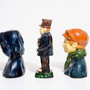 Gilbert Monteyne (1939-), 8 figures en poterie flamande, 20ème — photo 9