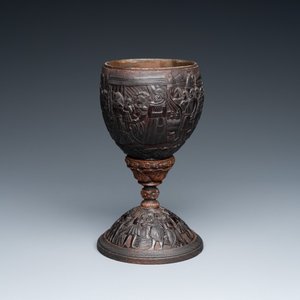 Gobelet de mariage en noix de coco et corozo sculpté, colonies espagnoles, probablement Cuzco, Pérou, 17ème — photo 2