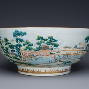 Grand bol en porcelaine de Chine famille rose à décor de la chasse aux renards, Qianlong — photo 3