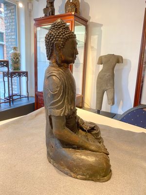 Grand Bouddha en bronze aux traces de dorure, Sino-Tibet, Ming — photo 3