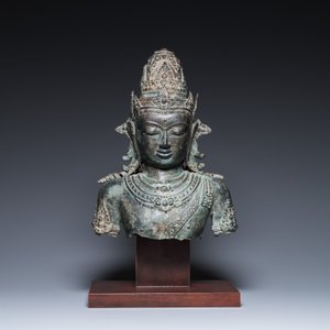 Grand buste du dieu Shiva en bronze, Royaume de Majapahit, Java, Indonésie, probablement 15/16ème — photo 2