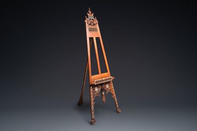 Grand chevalet de peintre islamique en bois incrusté d'os, probablement Egypte, 19ème