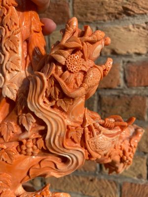 Grand groupe figurant une dame entourée d'enfants en corail rouge, Chine, 19/20ème — photo 28