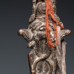 Grand phurba en bronze, Tibet, 19ème — photo 15