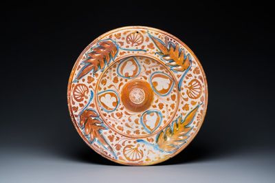 Grand plat hispano-mauresque à émail lustré très brillant à décor ornemental, Espagne, 16ème